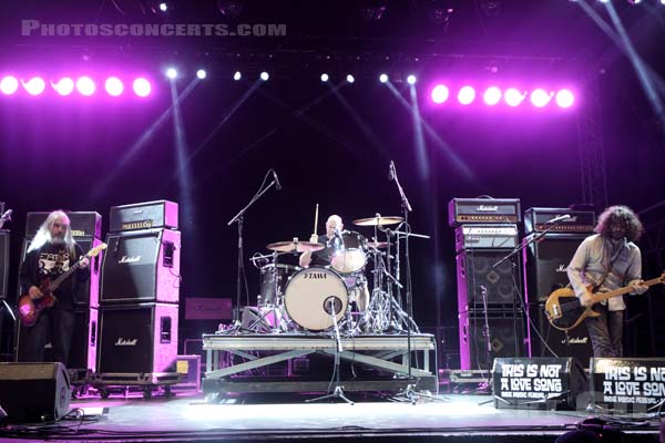 DINOSAUR JR - 2016-06-04 - NIMES - Paloma - Louis Knox Barlow - Jay Mascis - Emmett Jefferson Murphy